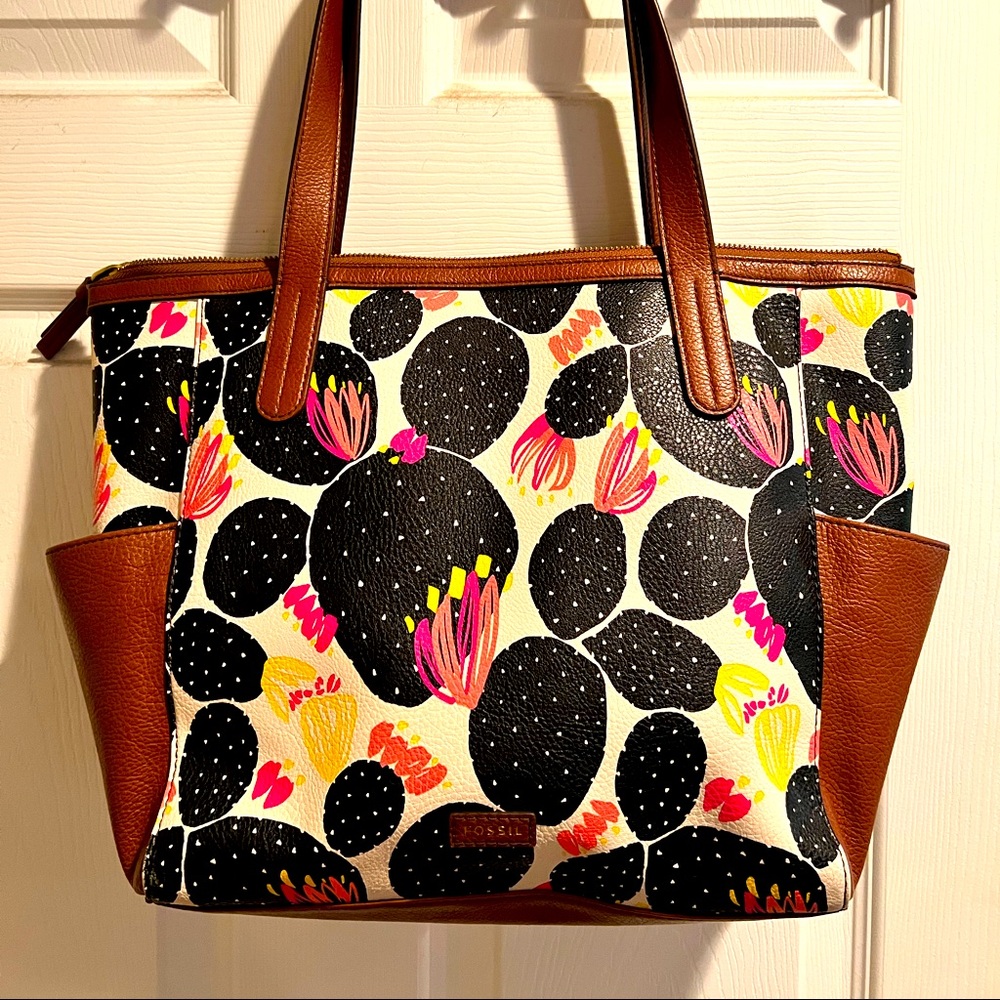 Fossil purse